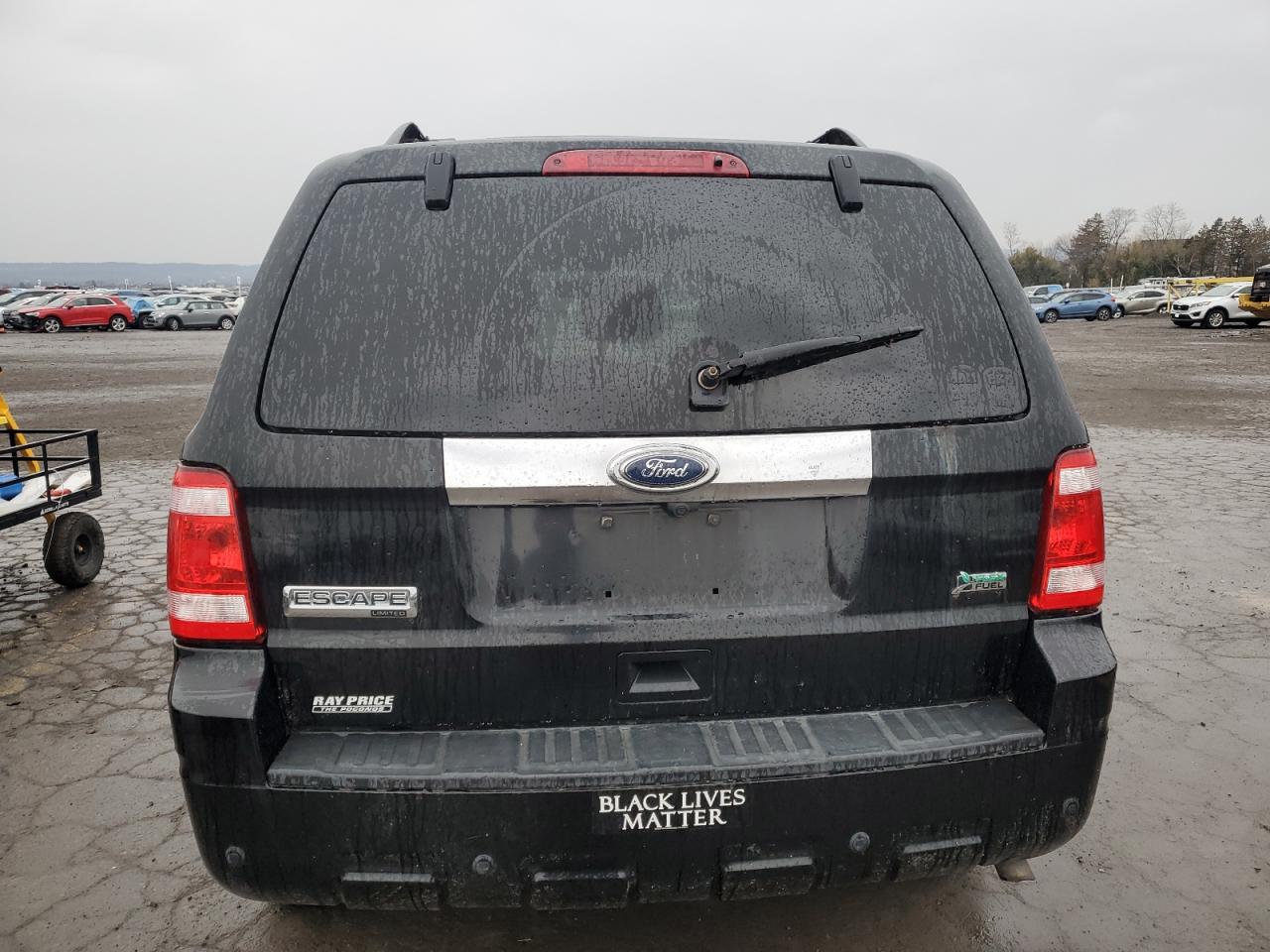 2011 Ford Escape VIN 1FMCU9EG7BKA60050 Copart auction photo, minor dent/scratches damage thumbnail 6