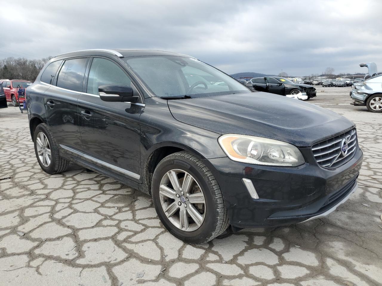 2016 Volvo XC60 VIN YV449MRKXG2867162 Copart auction photo, minor dent/scratches damage thumbnail 4
