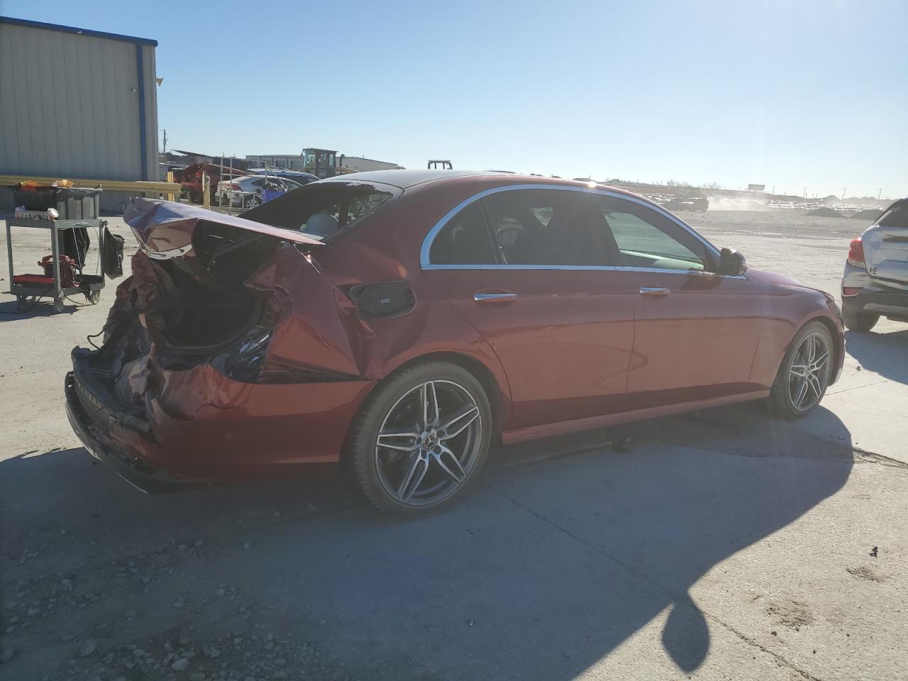 2019 Mercedes-Benz E-klasse VIN WDDZF4JB9KA560423 Copart auction photo, rear end / minor dent/scratches damage thumbnail 3