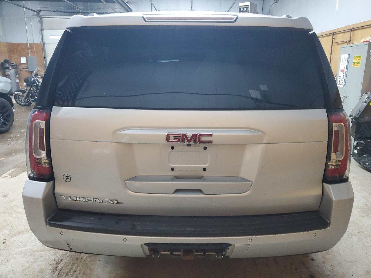 2015 GMC Yukon VIN 1GKS2GKC4FR584933 Copart auction photo, front end / minor dent/scratches damage thumbnail 6
