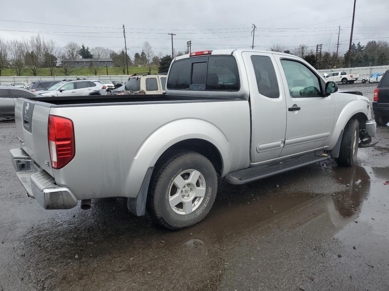 2006 Nissan Navara (Frontier) VIN 1N6AD06U56C427472 Copart auction photo, all over / front end damage thumbnail 3