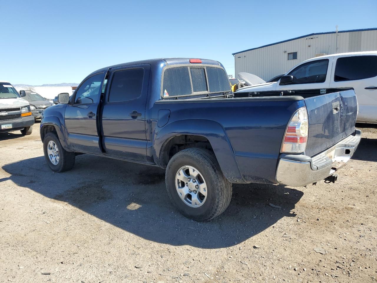 2006 Toyota Tacoma VIN 5TEJU62N46Z242366 Copart auction photo, rear end damage thumbnail 2