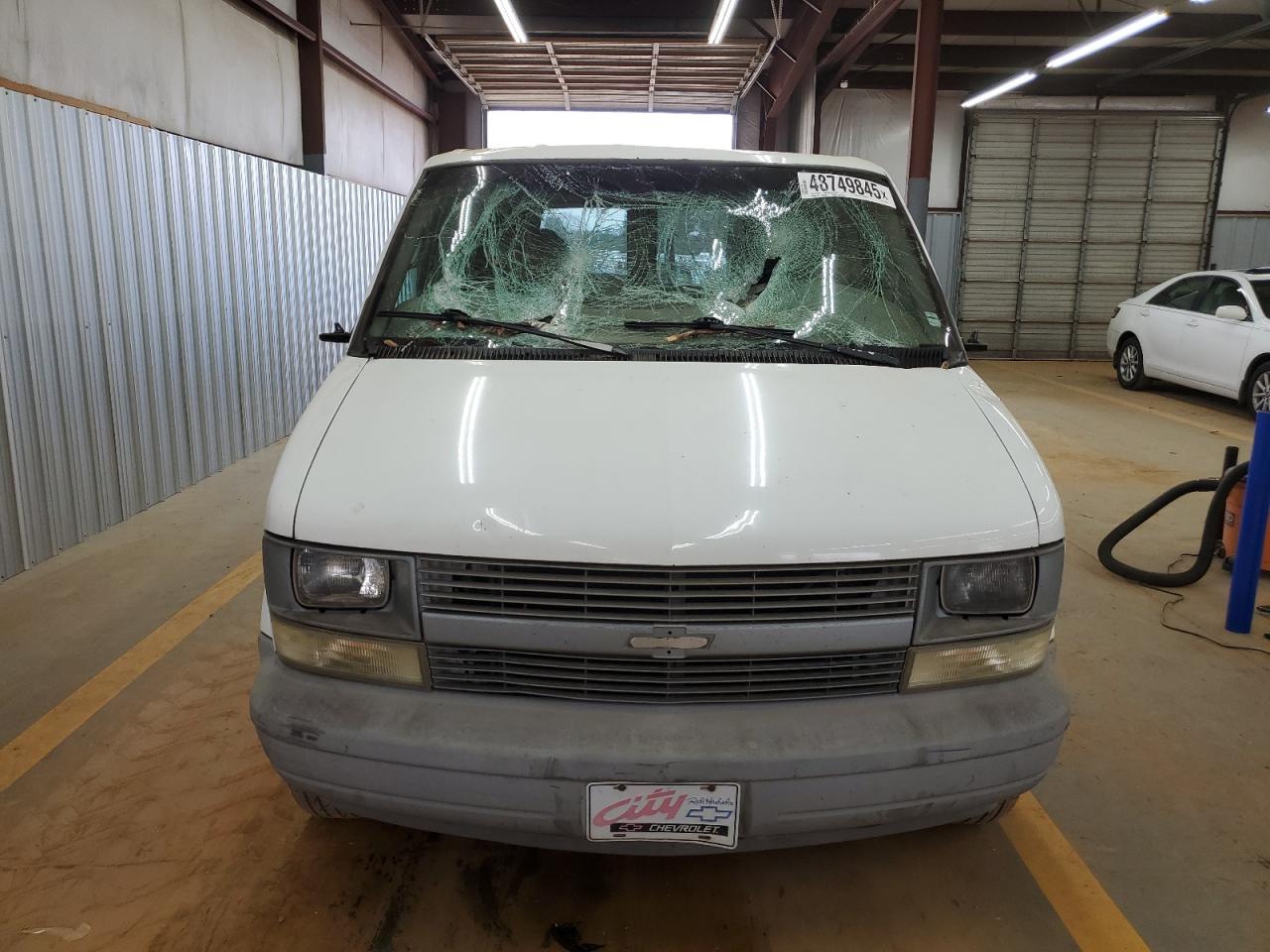2005 Chevrolet Astro VIN 1GCDM19X45B112565 Copart auction photo, front end / minor dent/scratches damage thumbnail 5