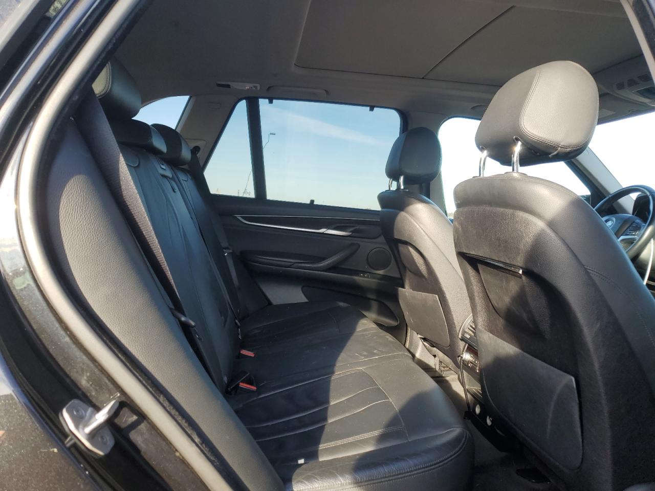 2015 BMW X5 VIN 5UXKR0C5XF0P16692 Copart auction photo, front end / minor dent/scratches damage thumbnail 10