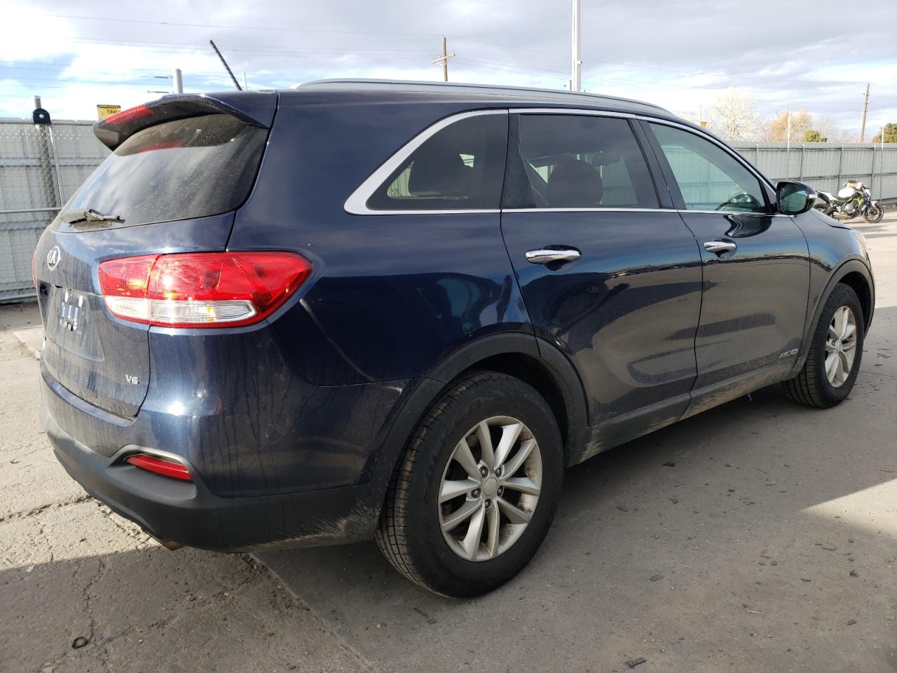 2018 KIA Sorento VIN 5XYPGDA51JG422432 Copart auction photo, hail / side damage thumbnail 3