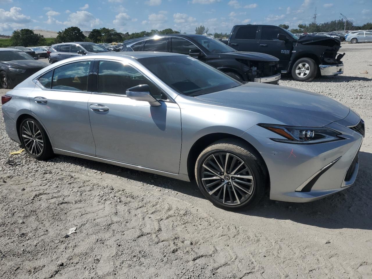 2022 Lexus ES VIN 58ADZ1B10NU118640 Copart auction photo, rear end / undercarriage damage thumbnail 4