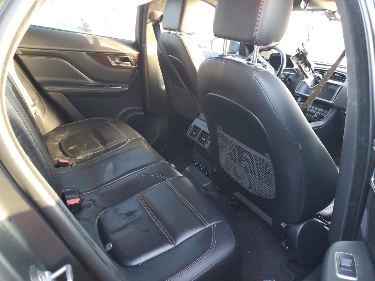 2019 Jaguar F-Pace VIN SADCK2GX4KA363876 Copart auction photo, front end / side damage thumbnail 10