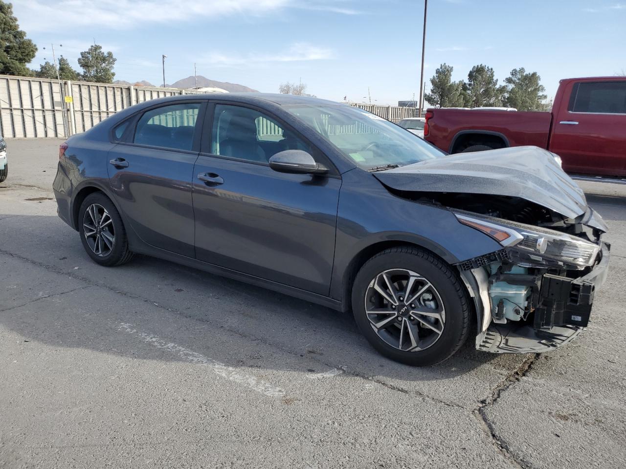 2024 KIA Forte VIN 3KPF24AD3RE716313 Copart auction photo, front end / minor dent/scratches damage thumbnail 4