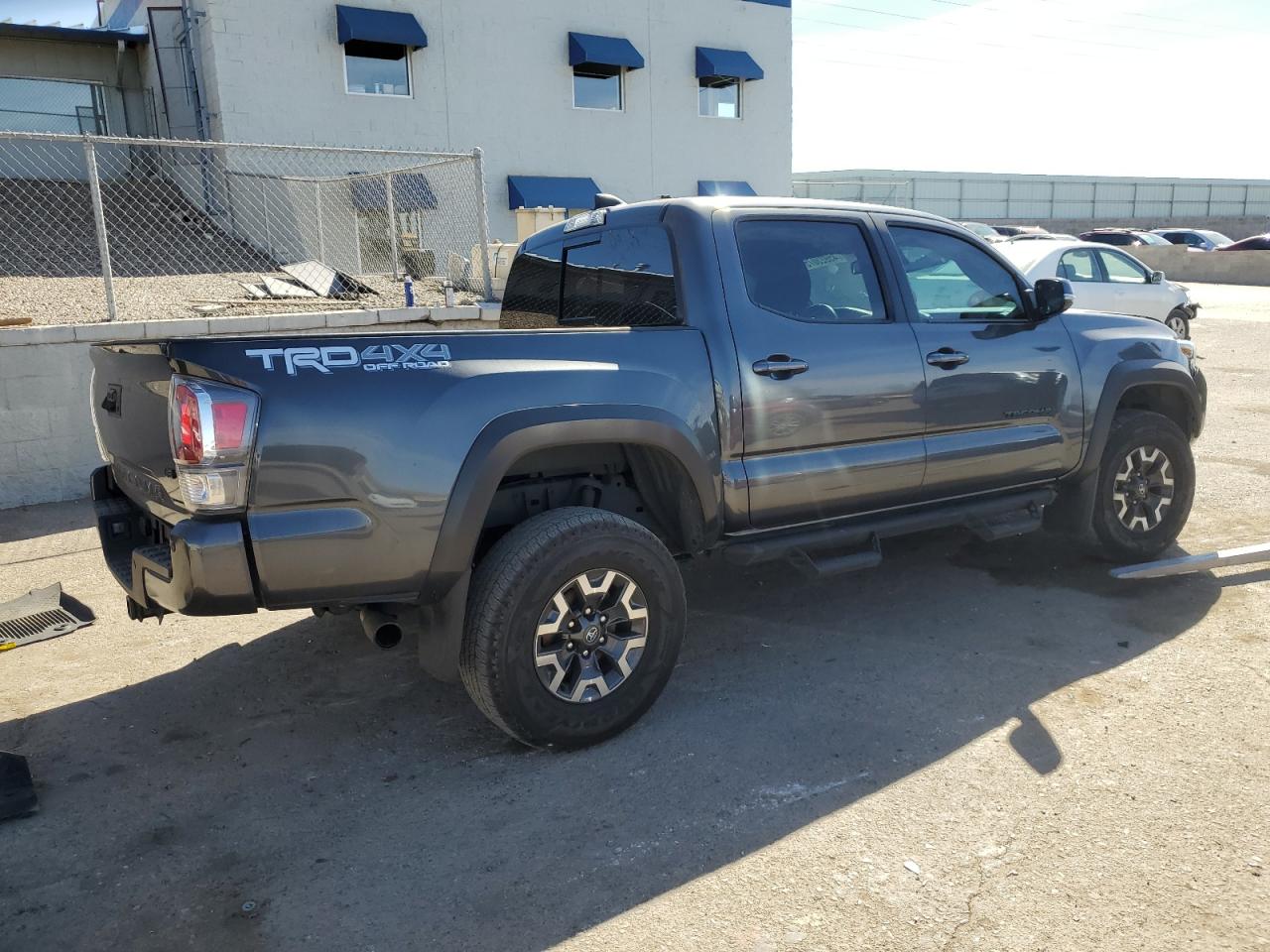 2021 Toyota Tacoma VIN 3TMCZ5AN1MM434280 Copart auction photo, front end damage thumbnail 3