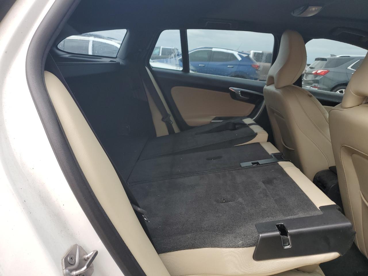 2017 Volvo V60 VIN YV140MEK1H1347758 Copart auction photo, water/flood damage thumbnail 11