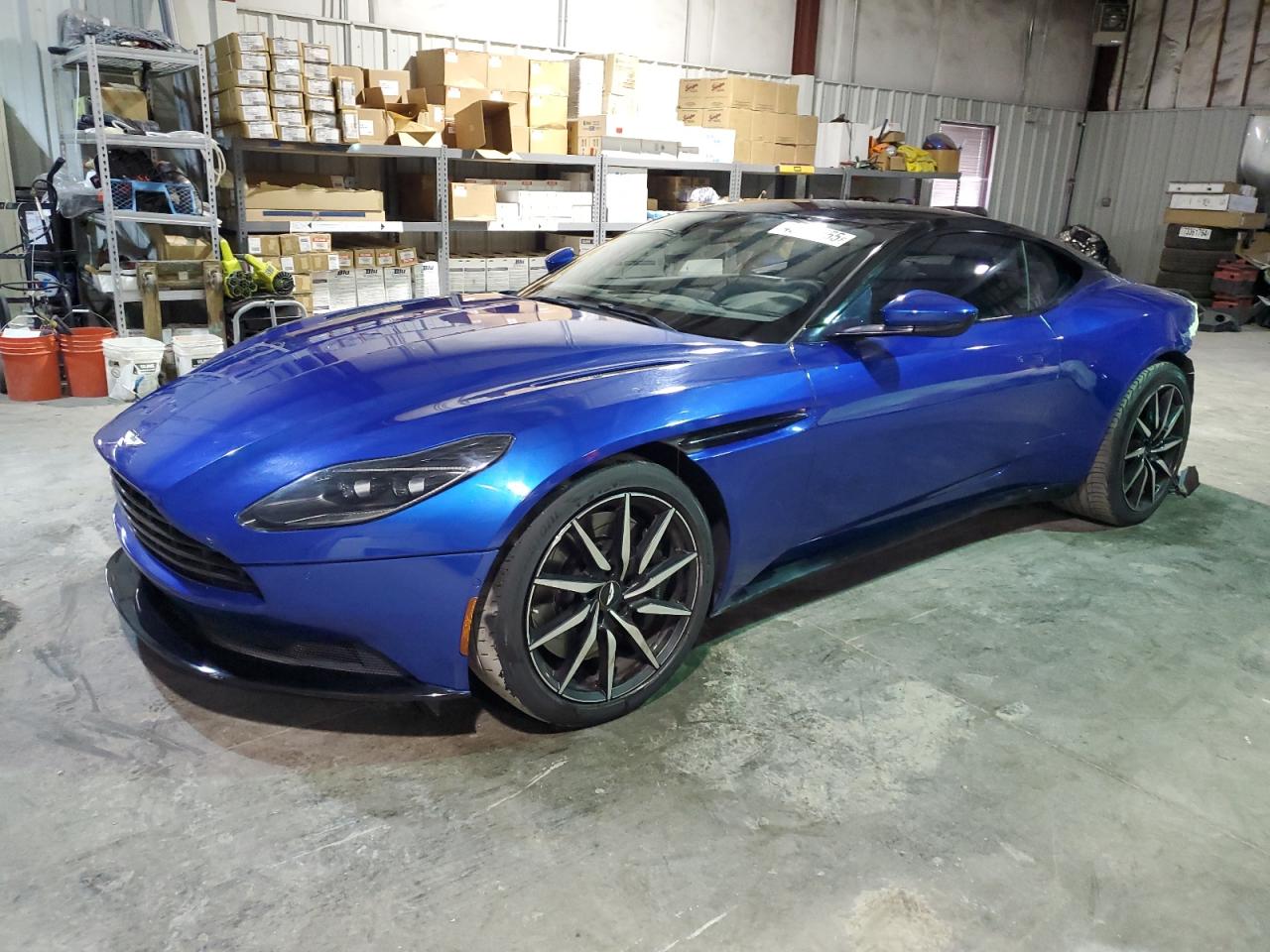 2019 Aston Martin DB11 VIN SCFRMFAWXKGL07303 - Copart auction photo