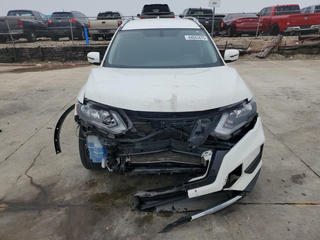 2018 Nissan Rogue VIN KNMAT2MT4JP534185 Copart auction photo, front end / side damage thumbnail 5