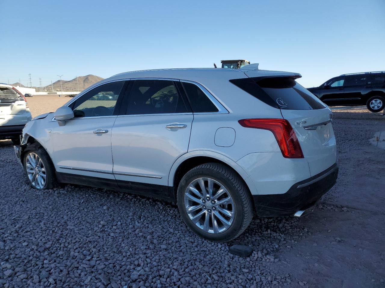 2019 Cadillac XT5 VIN 1GYKNERS6KZ253358 Copart auction photo, front end / side damage thumbnail 2