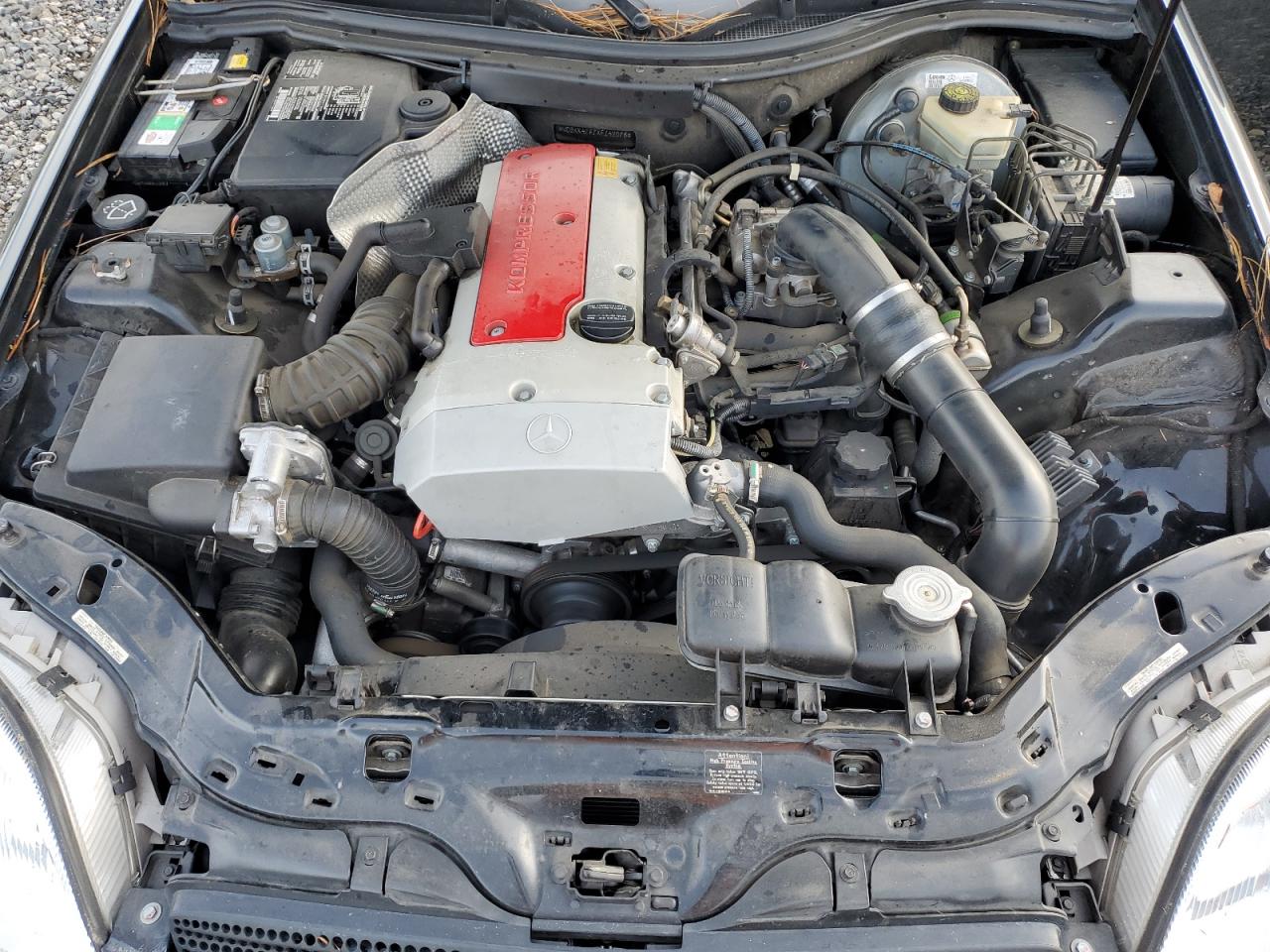 1999 Mercedes-Benz SLK-klasse VIN WDBKK47F7XF142078 Copart auction photo, all over damage thumbnail 13