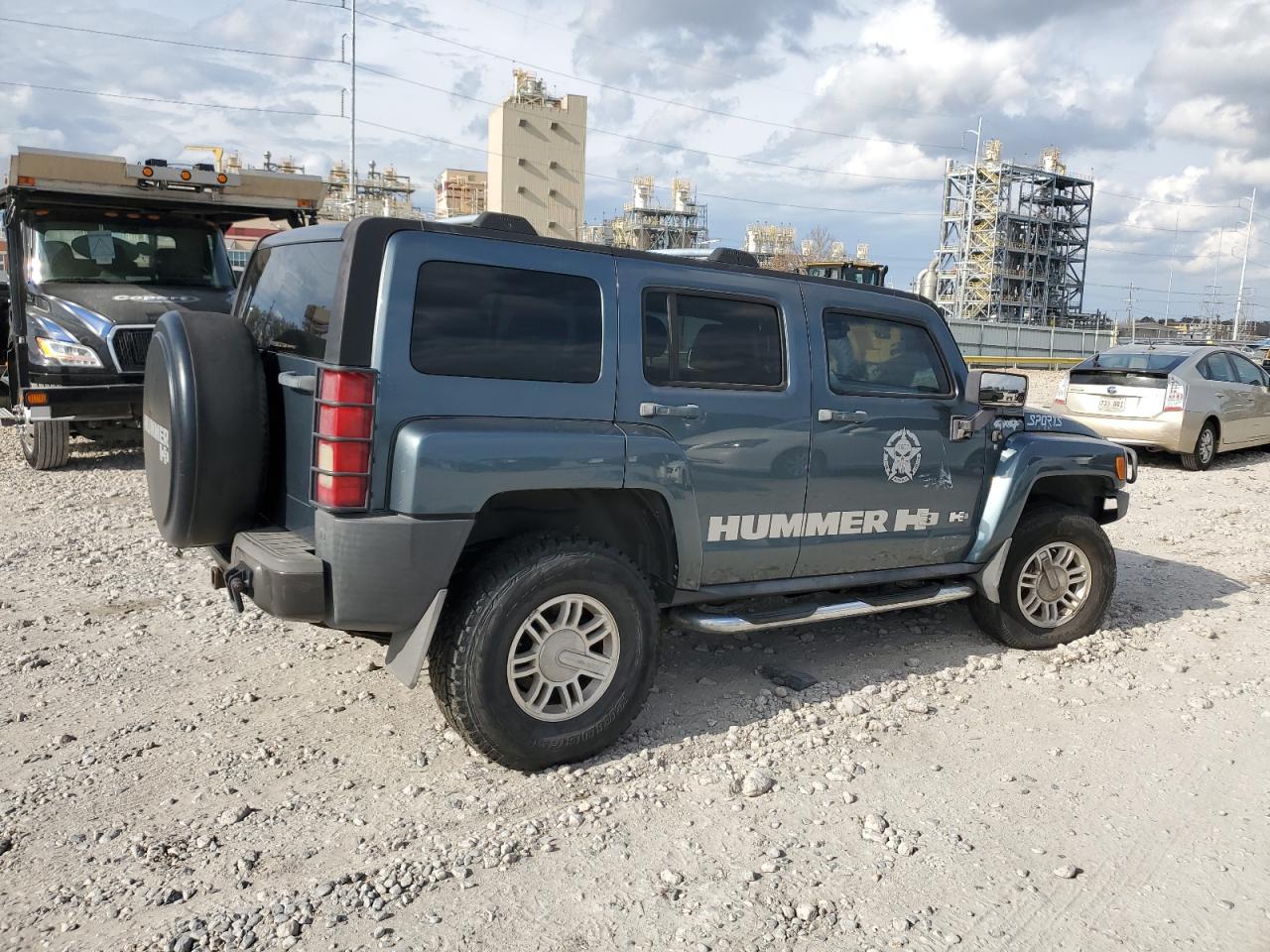 2007 Hummer H3 VIN 5GTDN13E878168215 Copart auction photo, side damage thumbnail 3