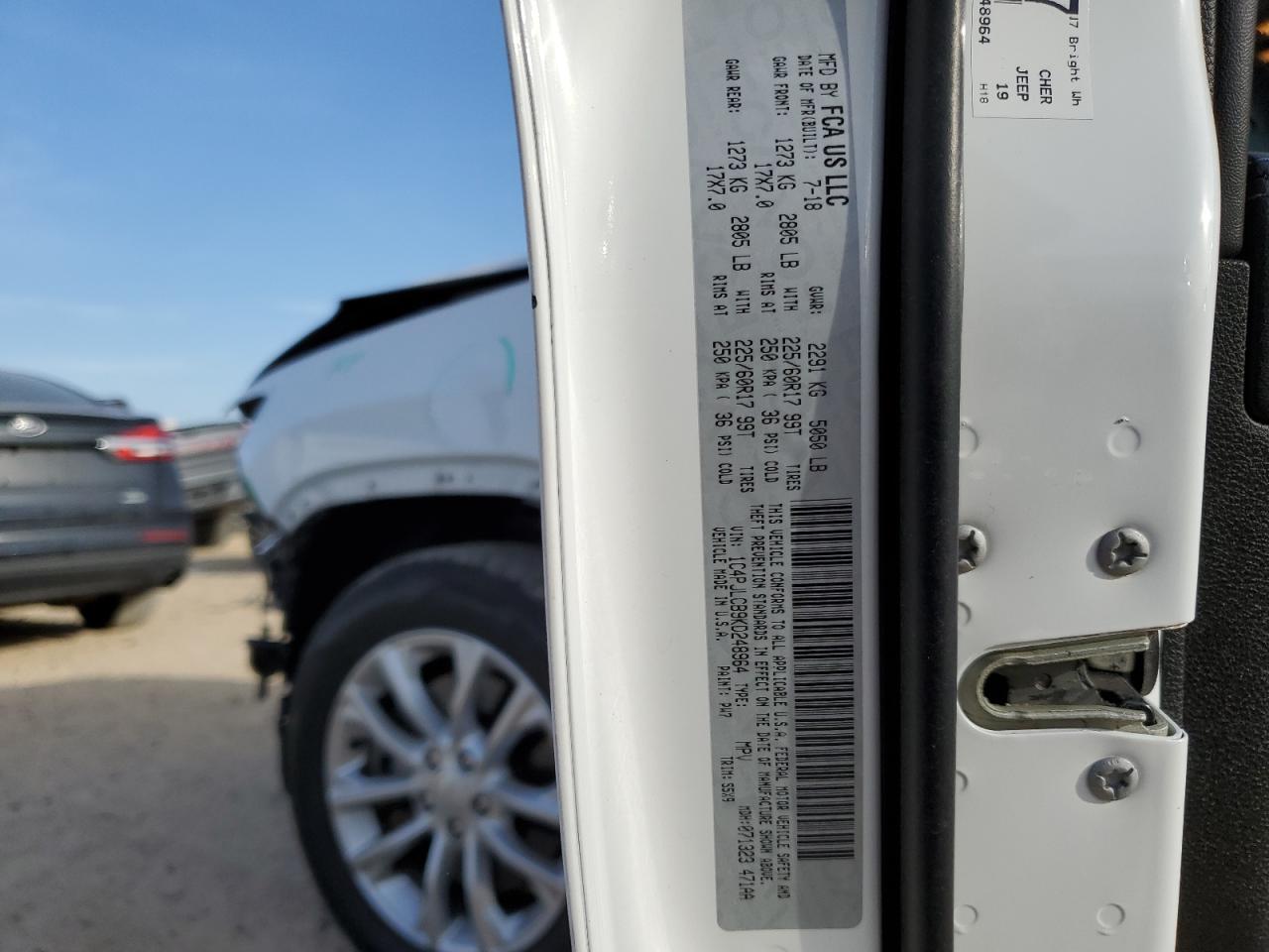 2019 Jeep Grand Cherokee VIN 1C4PJLCB9KD248964 Copart auction photo, front end damage thumbnail 14