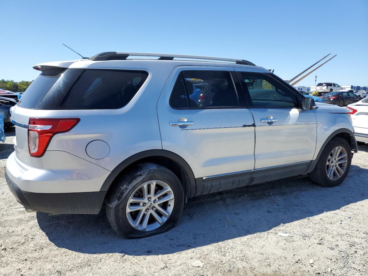 2015 Ford Explorer VIN 1FM5K7D82FGB68677 Copart auction photo, front end / side damage thumbnail 3