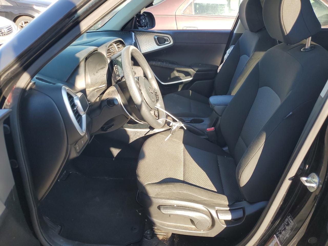 2020 KIA Soul VIN KNDJ23AU4L7717210 Copart auction photo, all over damage thumbnail 7