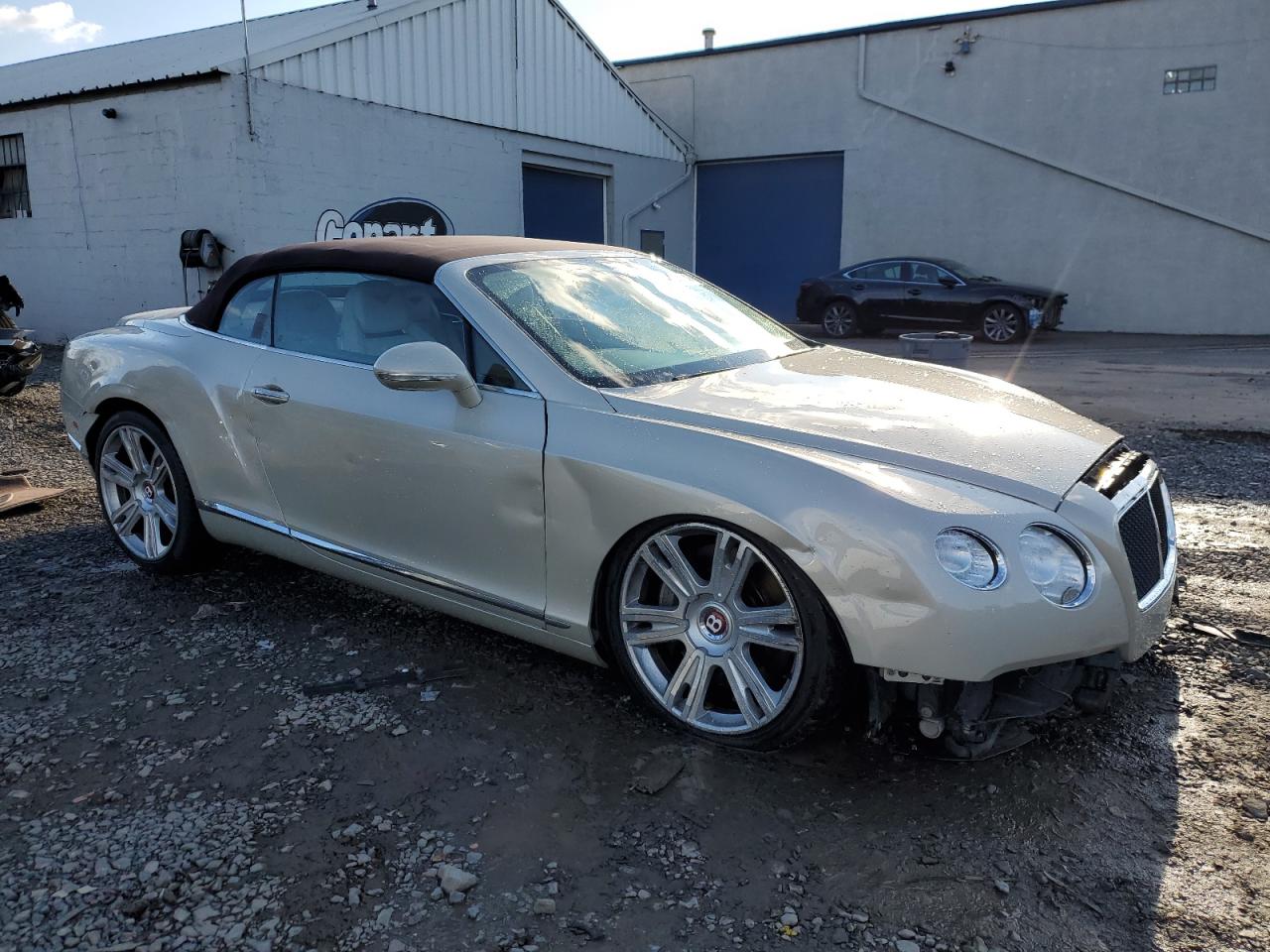 2013 Bentley Continental VIN SCBGT3ZA2DC081822 Copart auction photo, front end / side damage thumbnail 4