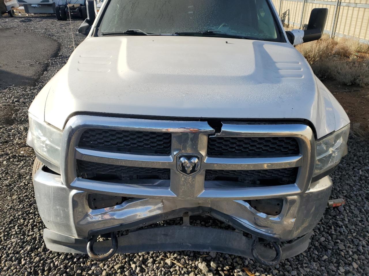 2017 RAM 5500 VIN 3C7WRNBL8HG579950 Copart auction photo, front end damage thumbnail 7