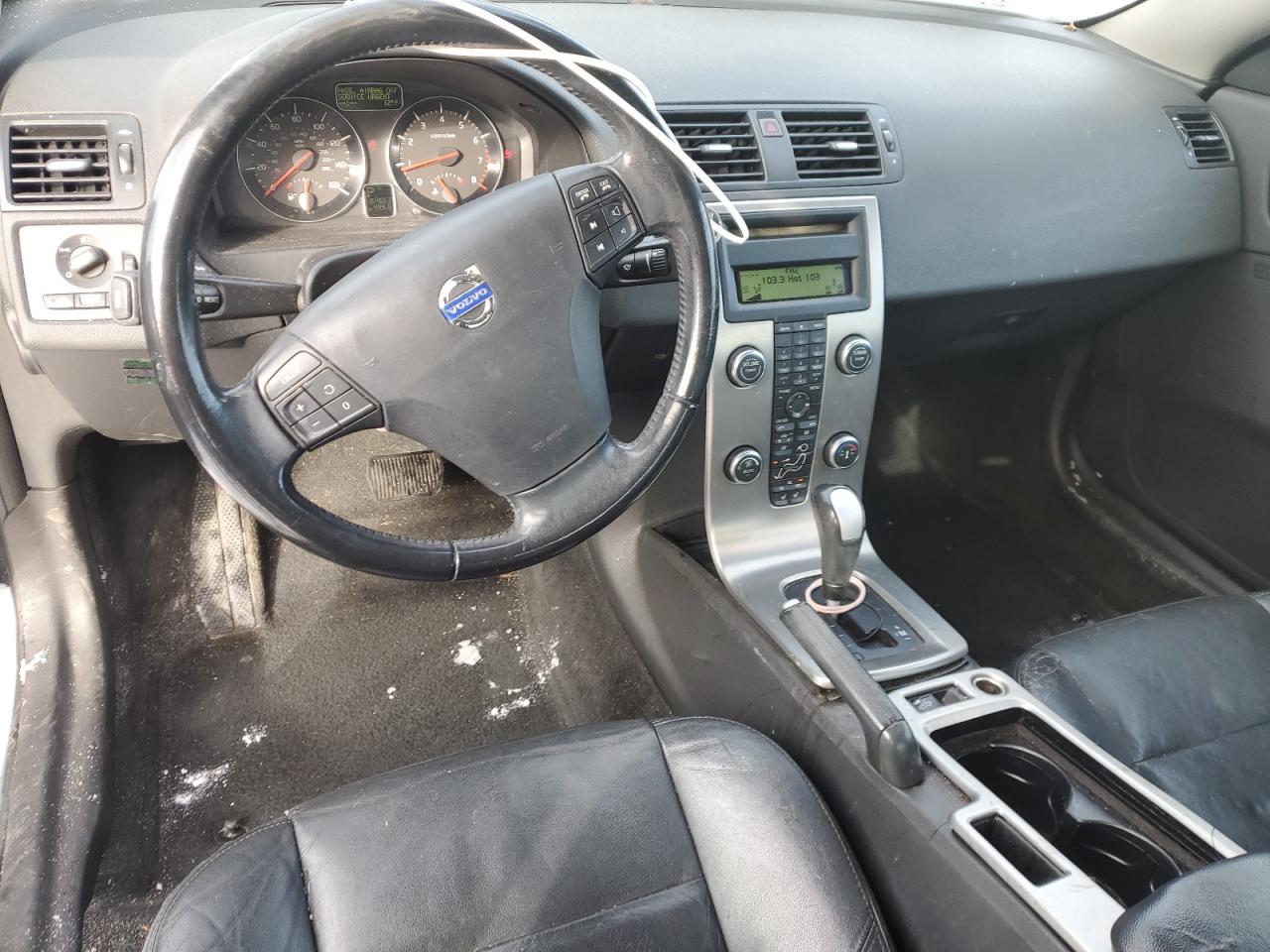 2010 Volvo C70 VIN YV1672MC9AJ091846 Copart auction photo, front end damage thumbnail 8