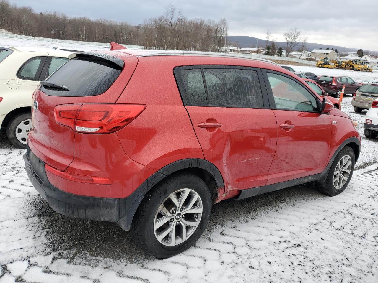 2015 KIA Sportage VIN KNDPBCAC2F7716420 Copart auction photo, side damage thumbnail 3