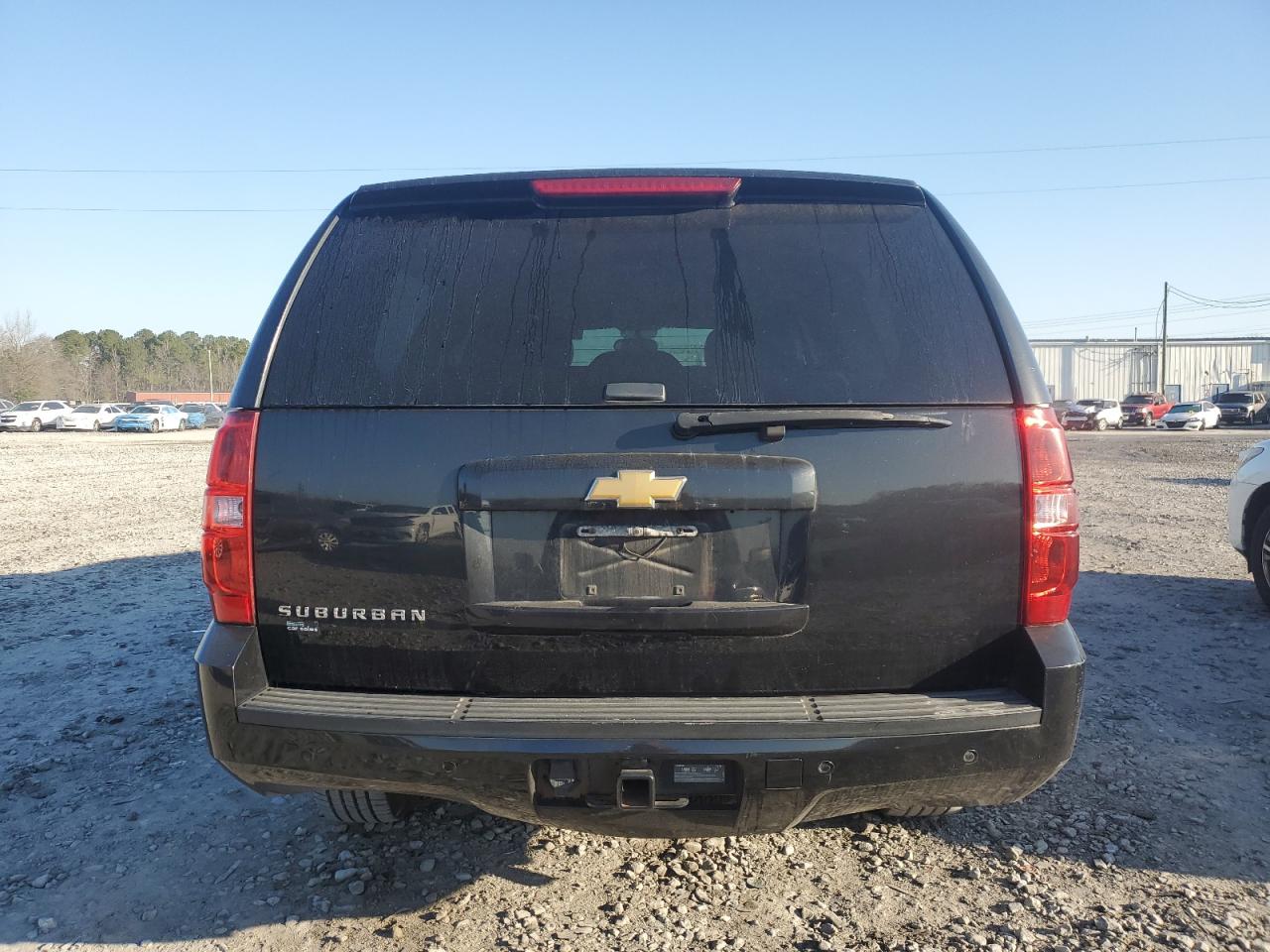 2013 Chevrolet Suburban VIN 1GNSKJE73DR300736 Copart auction photo, side / front end damage thumbnail 6