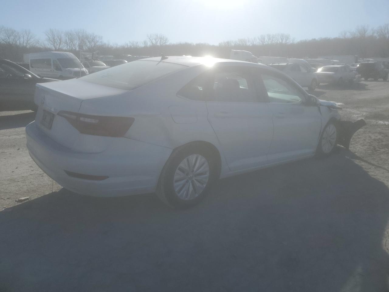 2019 Volkswagen Jetta VIN 3VWC57BU0KM091677 Copart auction photo, front end damage thumbnail 3