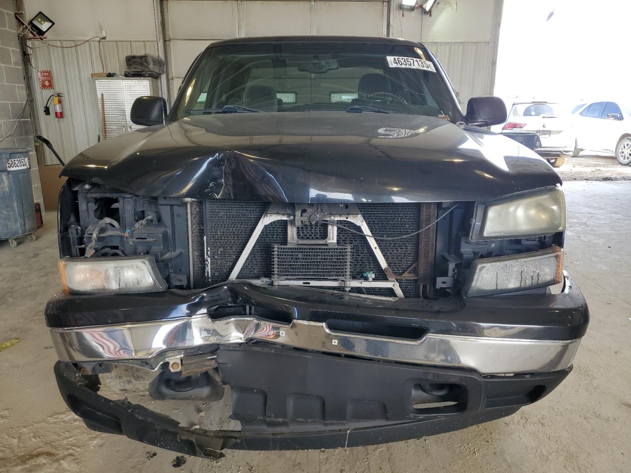 2006 Chevrolet Silverado VIN 2GCEK13Z661260089 Copart auction photo, front end damage thumbnail 5