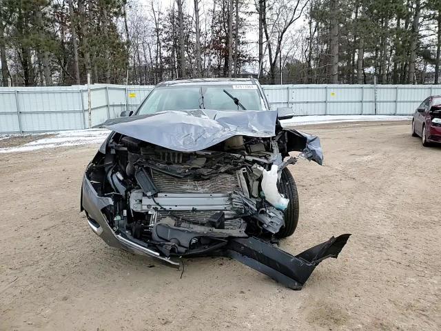 2019 Chevrolet Traverse VIN 1GNEVHKW0KJ279770 Copart auction photo, front end damage thumbnail 12