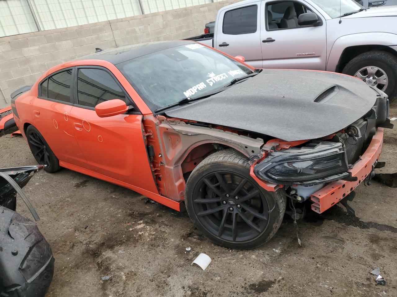 2017 Dodge Charger VIN 2C3CDXGJ5HH607273 Copart auction photo, front end damage thumbnail 4