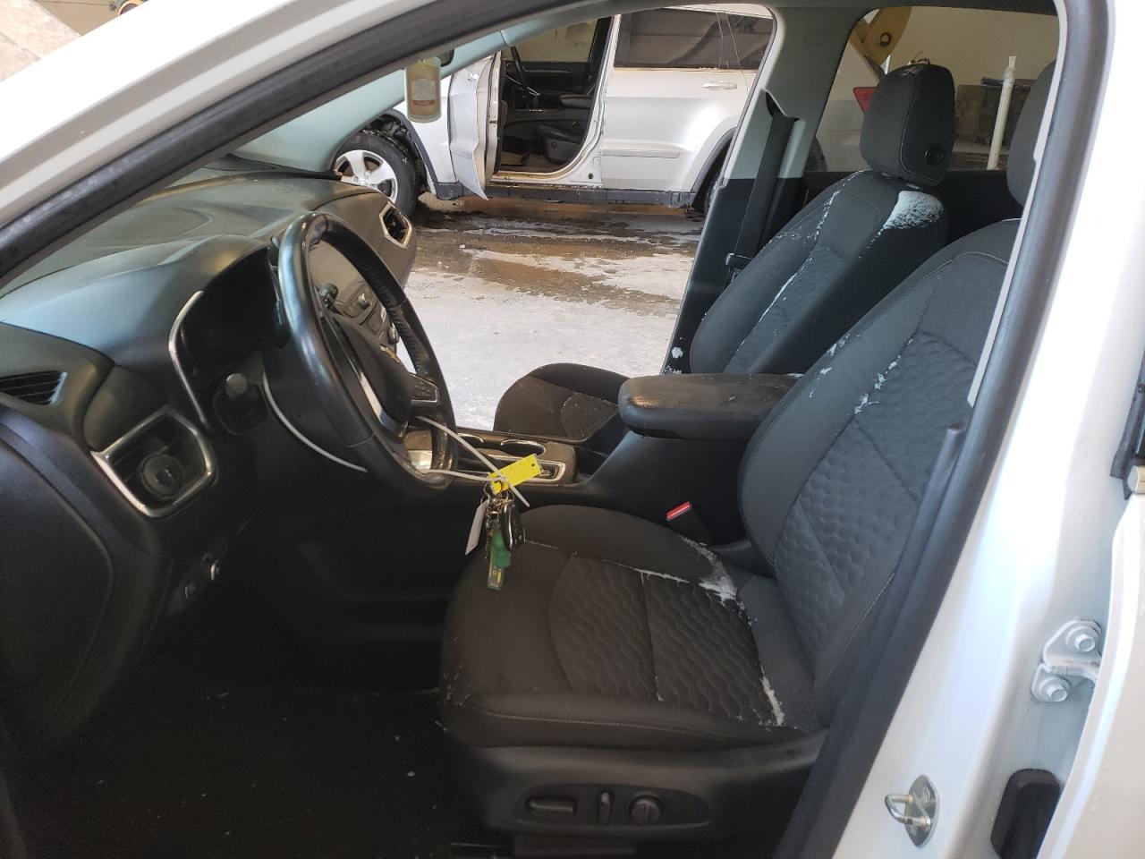 2019 Chevrolet Equinox VIN 2GNAXKEV9K6147788 Copart auction photo, front end / hail damage thumbnail 7