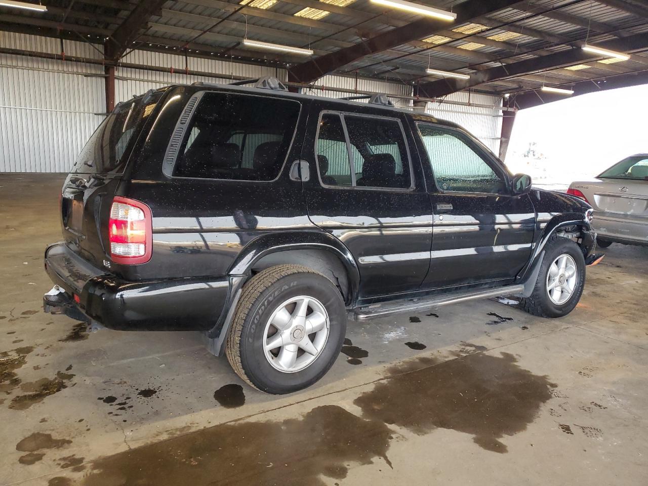 1999 Nissan Pathfinder VIN JN8AR07Y6XW363694 Copart auction photo, front end / side damage thumbnail 3