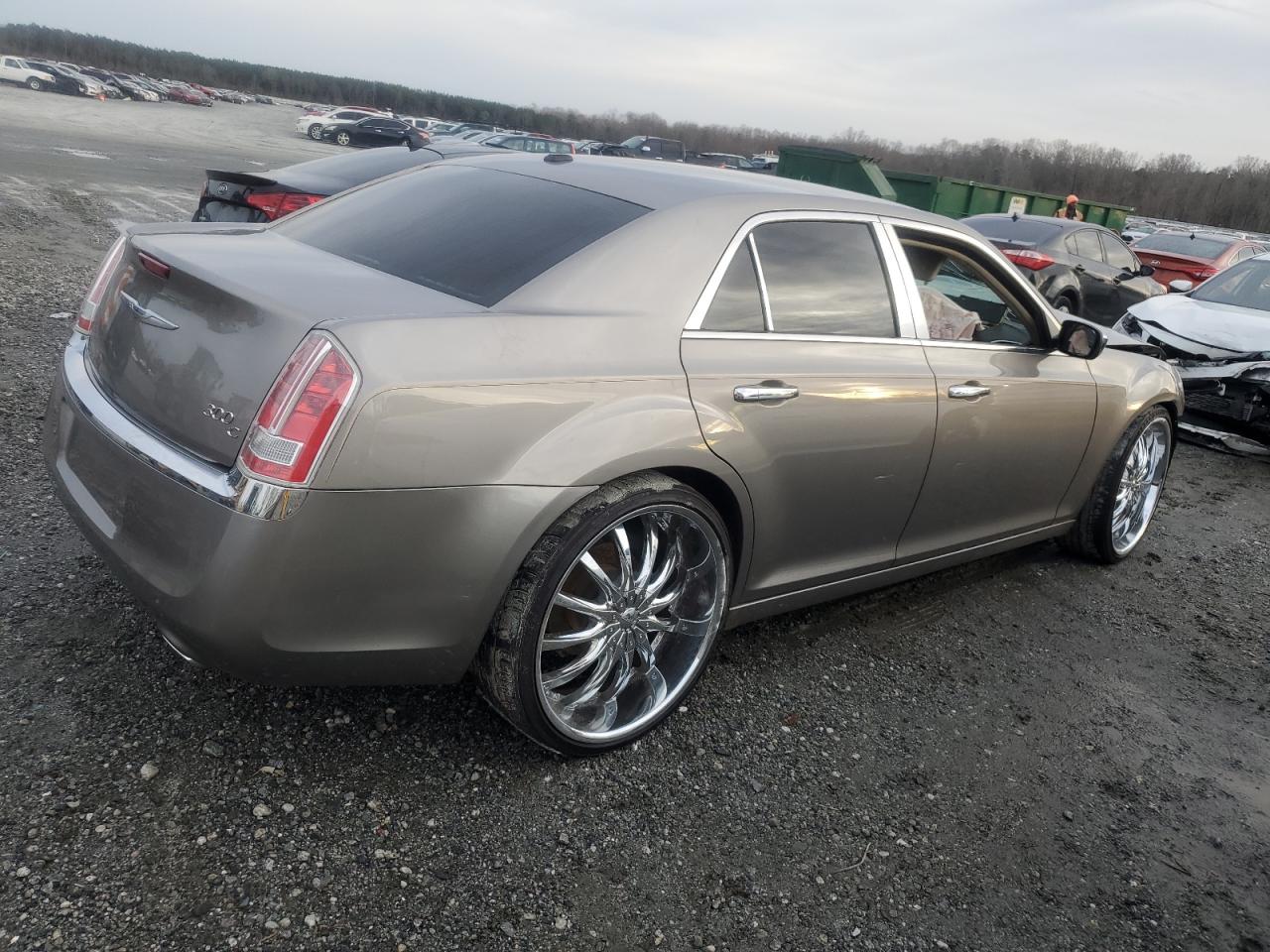 2014 Chrysler 300 VIN 2C3CCAEG8EH156827 Copart auction photo, front end / side damage thumbnail 3