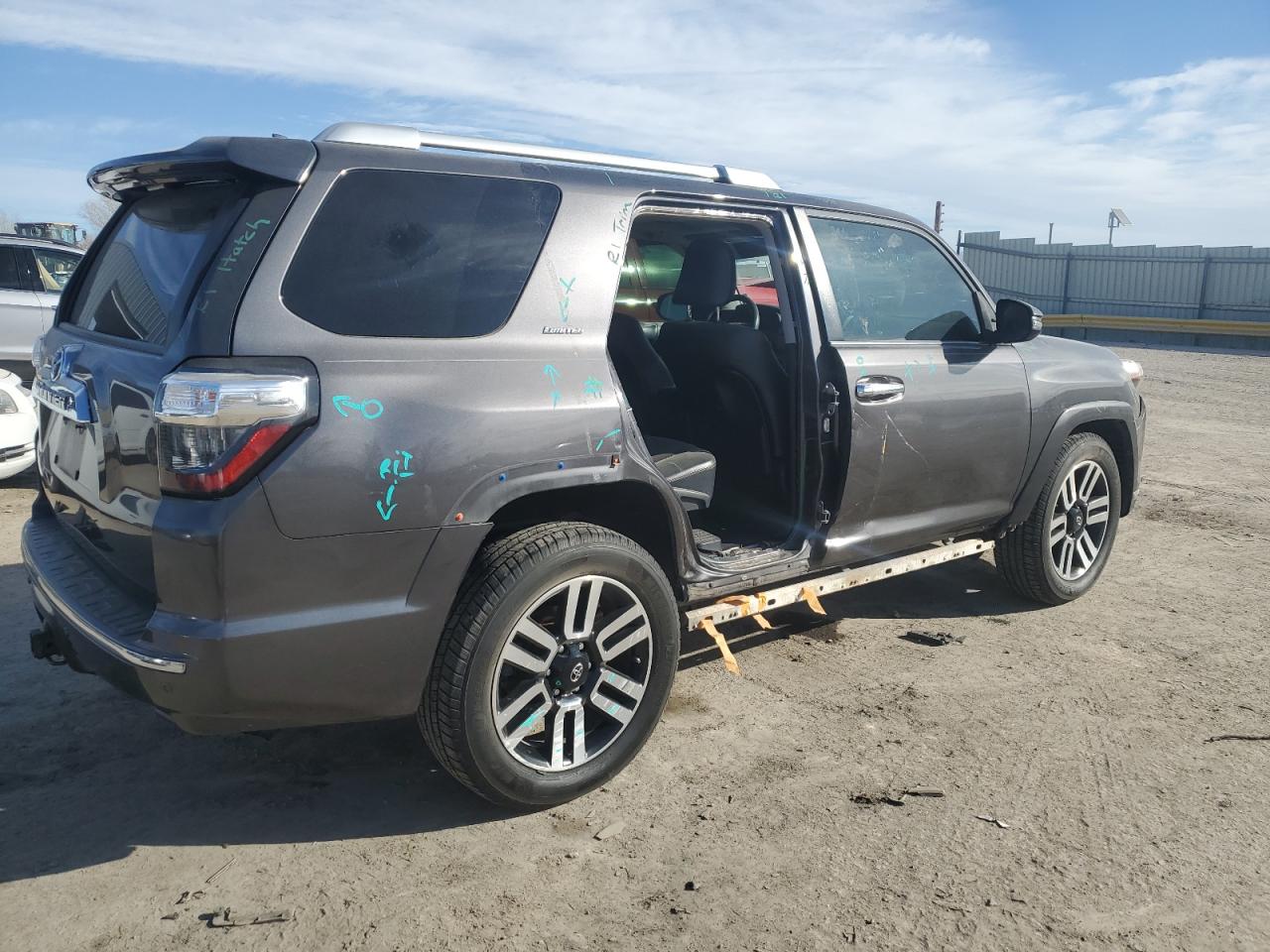 2015 Toyota 4Runner VIN JTEZU5JR6F5093555 Copart auction photo, side damage thumbnail 3