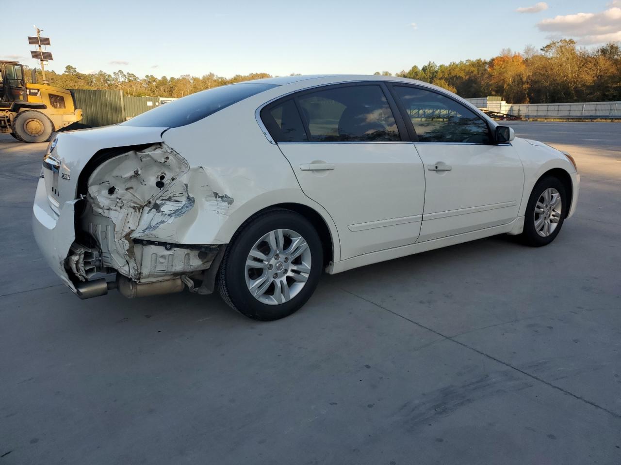 2011 Nissan Altima VIN 1N4AL2AP7BC152349 Copart auction photo, rear end / minor dent/scratches damage thumbnail 3