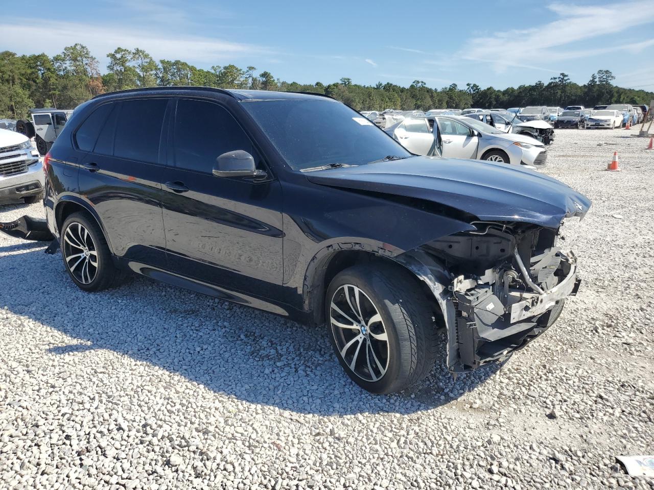 2015 BMW X5 VIN 5UXKR6C58F0J77637 Copart auction photo, front end damage thumbnail 4