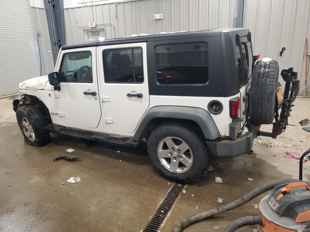 2010 Jeep Wrangler VIN 1J4BA3H17AL174176 Copart auction photo, front end damage thumbnail 2