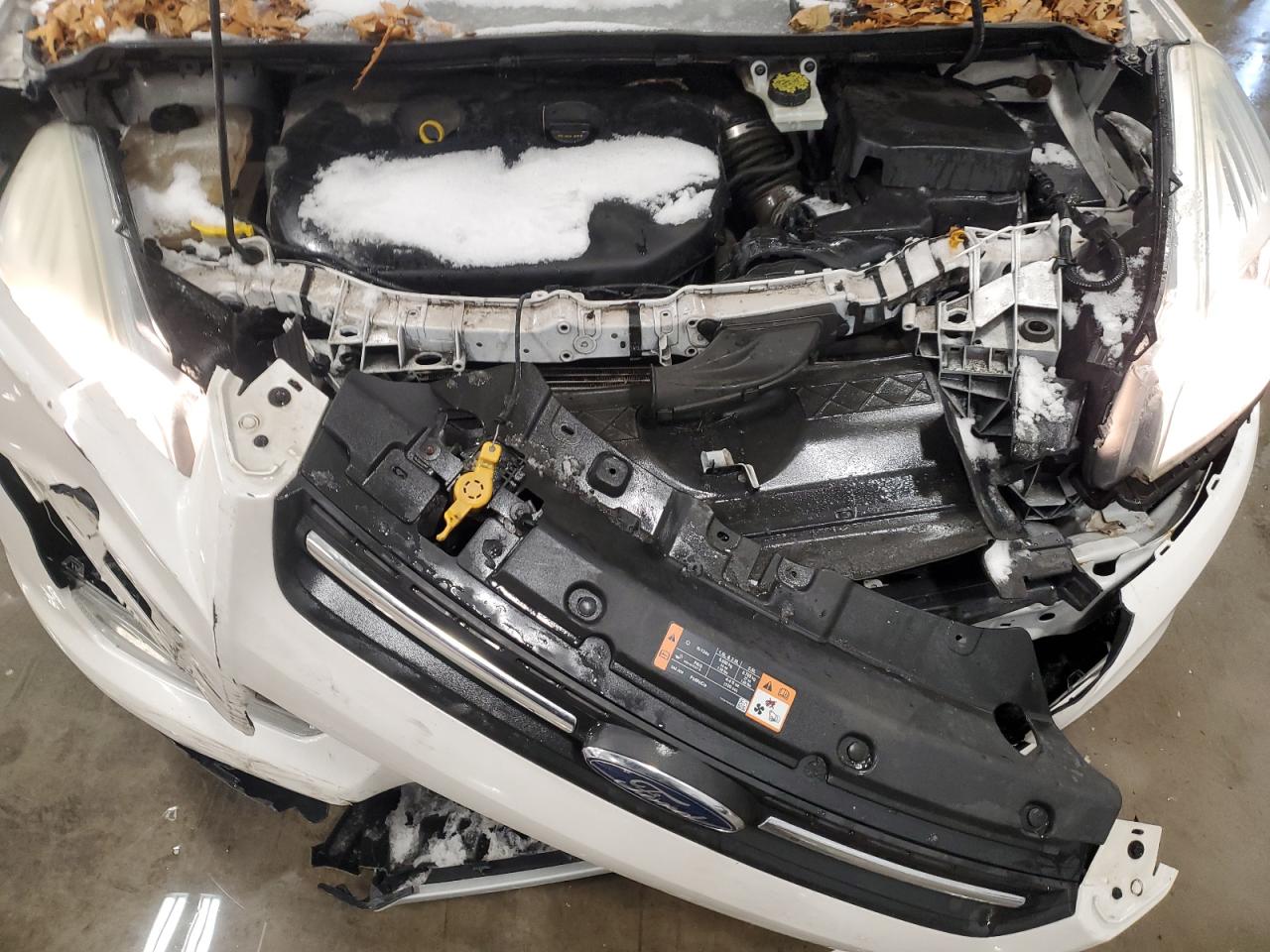 2016 Ford Escape VIN 1FMCU9G98GUA57054 Copart auction photo, front end damage thumbnail 12