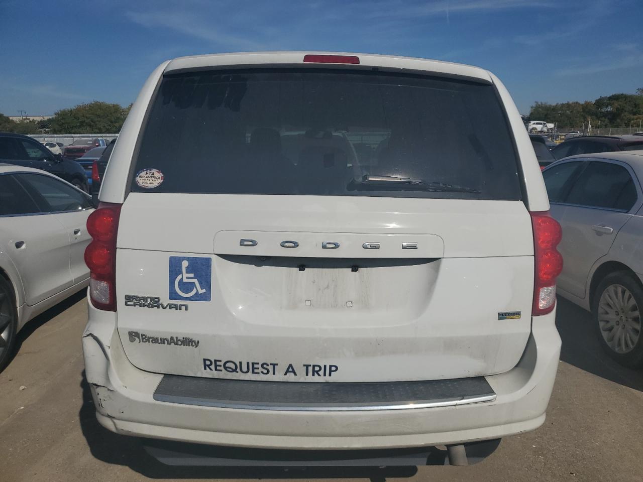 2019 Dodge Caravan VIN 2C7WDGBG9KR728459 Copart auction photo, front end / rear end damage thumbnail 6