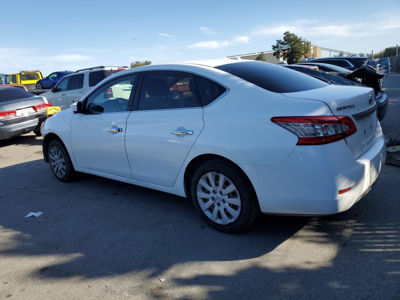 2015 Nissan Sentra VIN 3N1AB7AP3FL690425 Copart auction photo, front end damage thumbnail 2