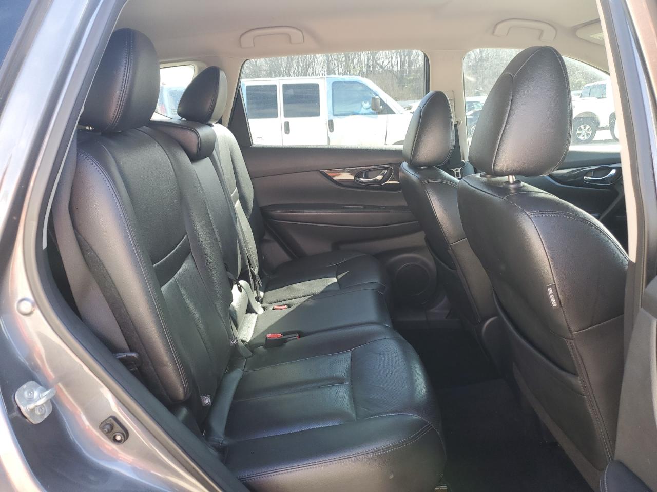2019 Nissan Rogue VIN 5N1AT2MT7KC749323 Copart auction photo, front end / rear end damage thumbnail 10