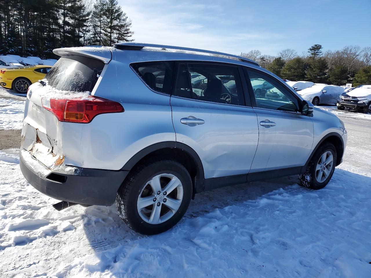 2014 Toyota RAV 4 VIN 2T3RFREV2EW151357 Copart auction photo, rear end / minor dent/scratches damage thumbnail 3