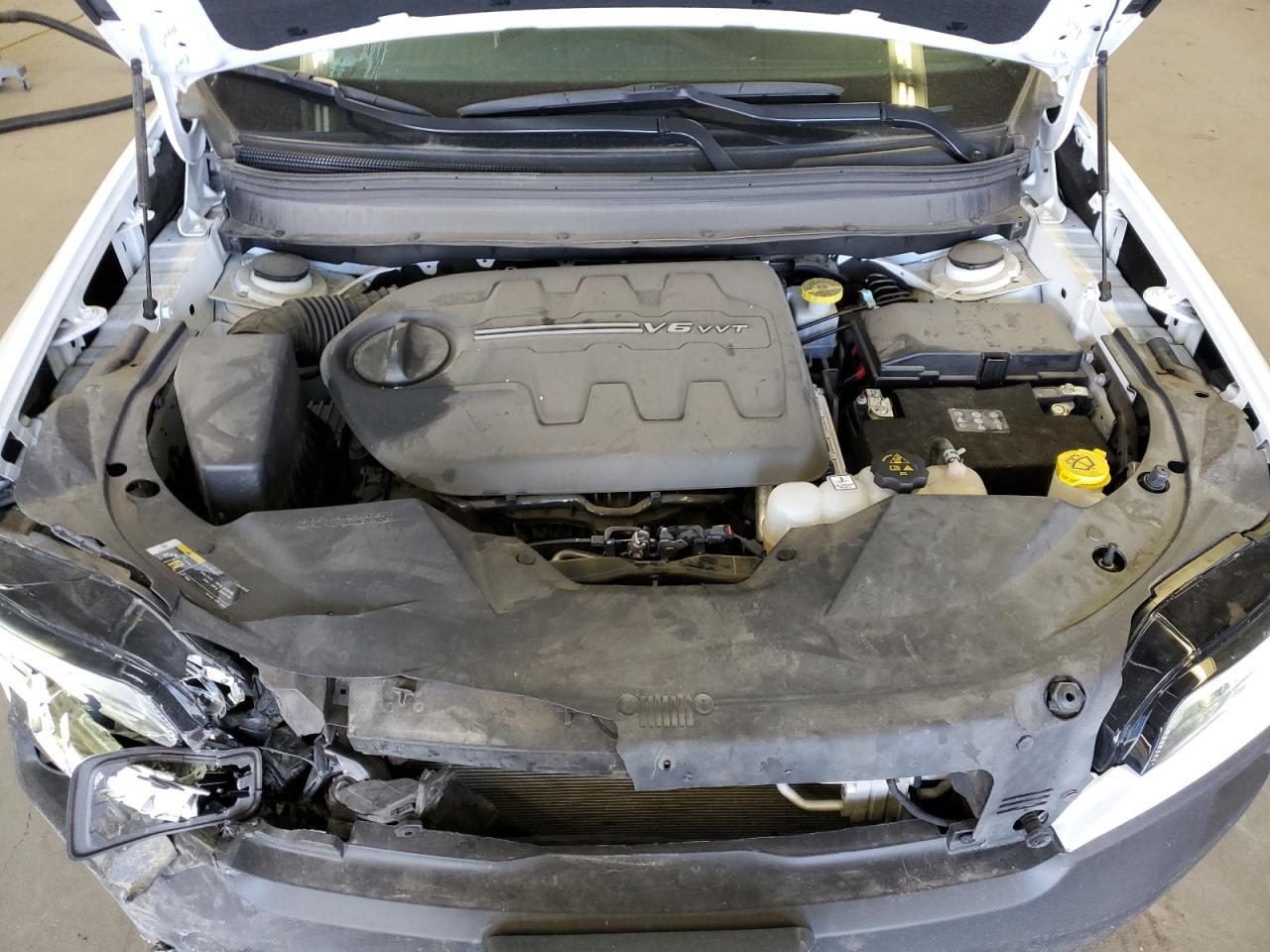 2021 Jeep Cherokee VIN 1C4PJMBX5MD153629 Copart auction photo, front end / side damage thumbnail 12