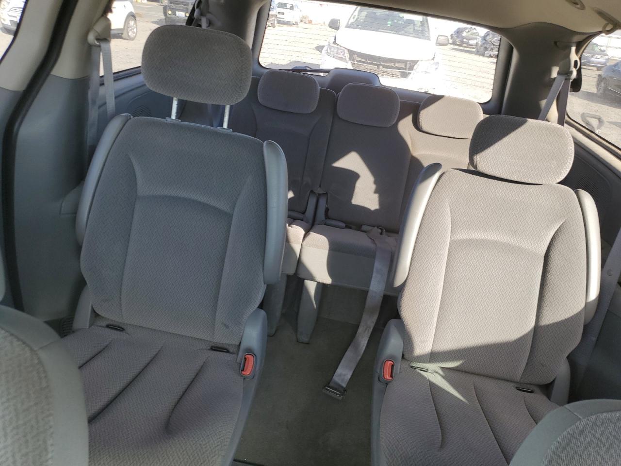 2006 Dodge Caravan VIN 1D4GP24R36B618864 Copart auction photo, front end damage thumbnail 10