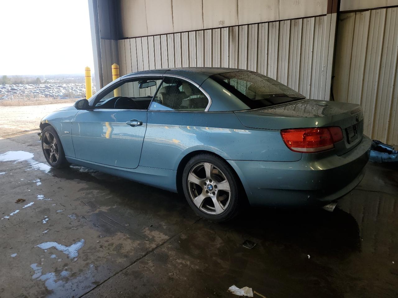 2008 BMW 3er VIN WBAWL13518PX17991 Copart auction photo, front end damage thumbnail 2