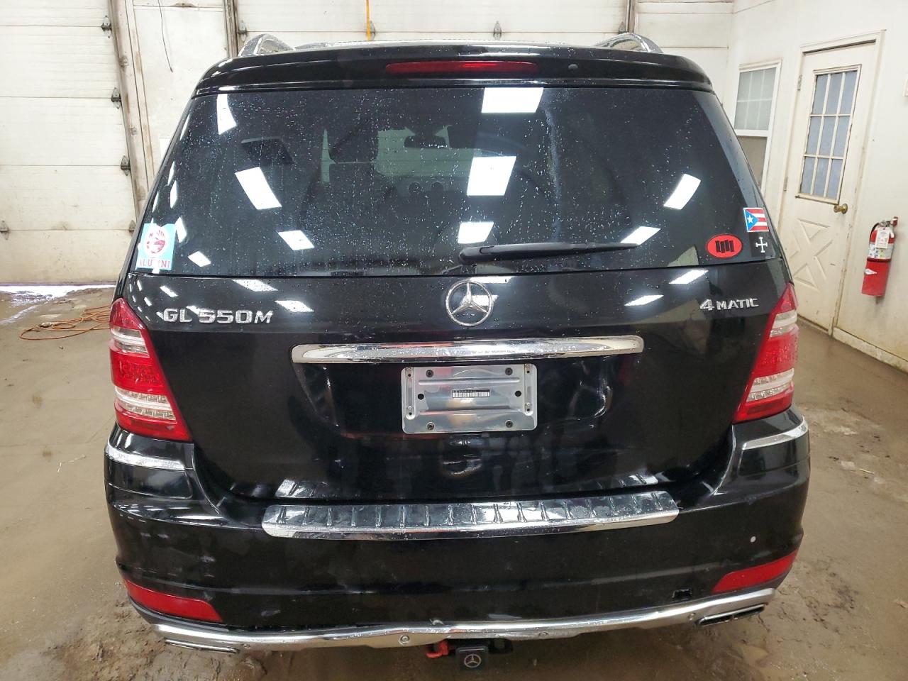 2011 Mercedes-Benz GL-klasse VIN 4JGBF8GE4BA733152 Copart auction photo, rear end / minor dent/scratches damage thumbnail 6