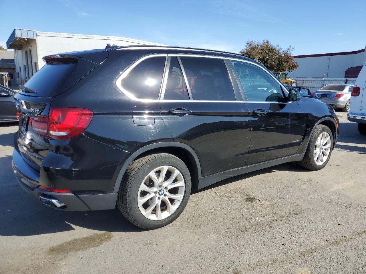 2016 BMW X5 VIN 5UXKT0C59G0S74989 Copart auction photo, minor dent/scratches damage thumbnail 3