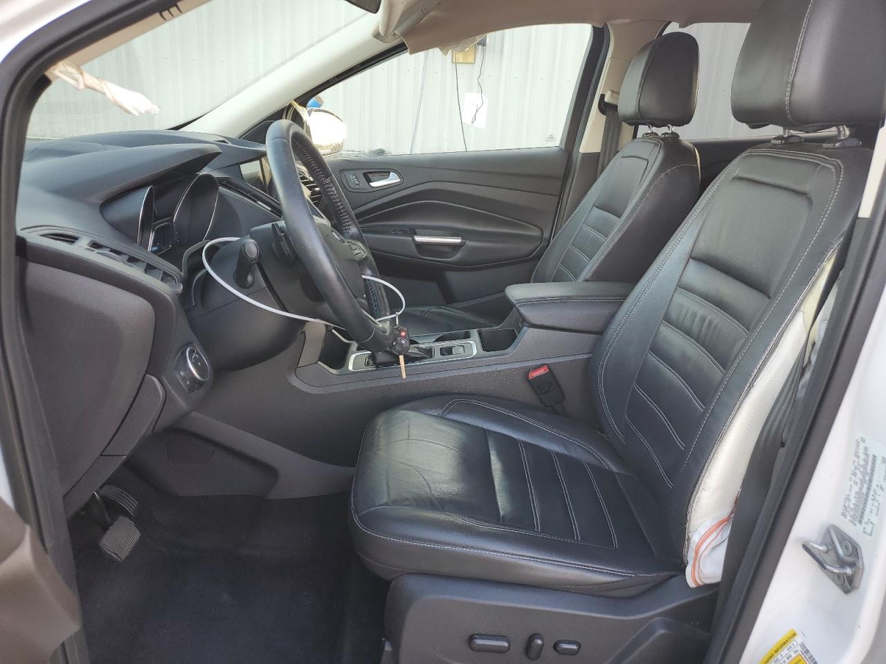 2017 Ford Escape VIN 1FMCU0GD7HUE22504 Copart auction photo, front end / side damage thumbnail 7