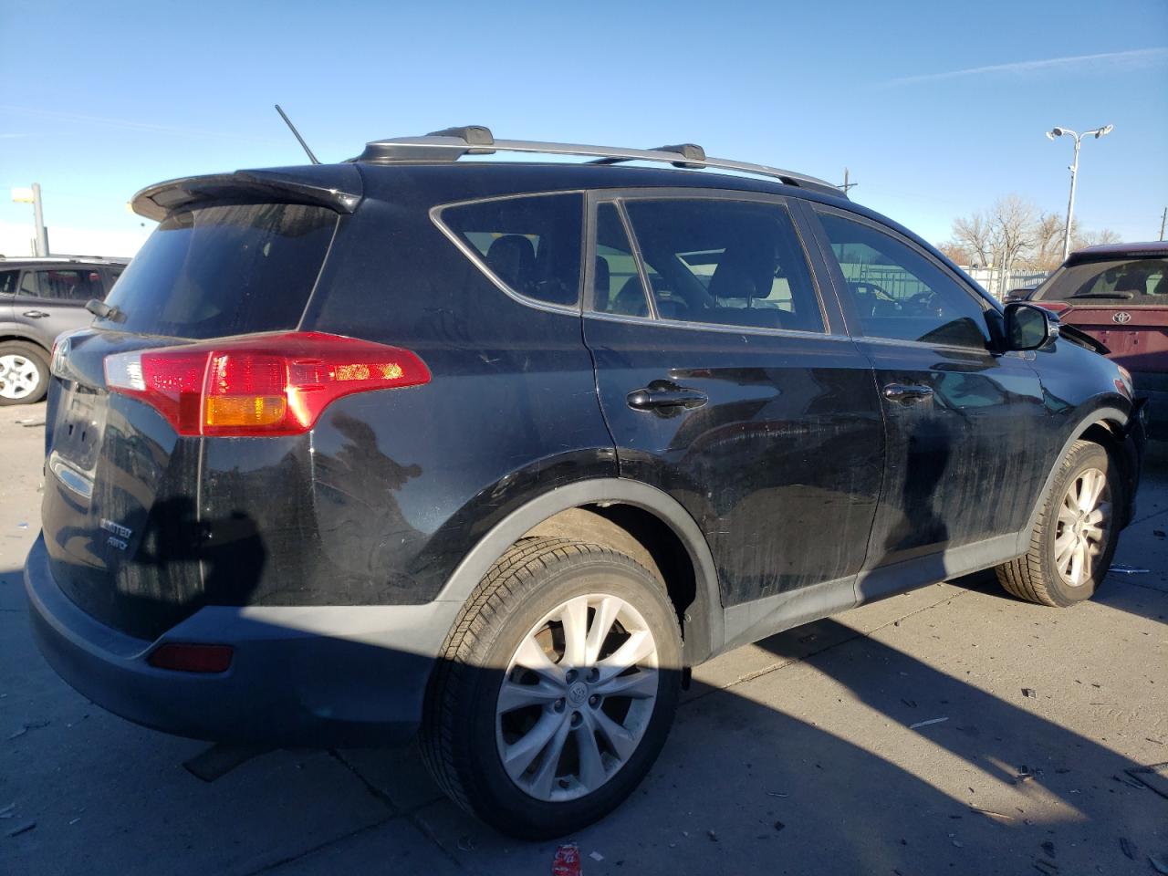2015 Toyota RAV 4 VIN 2T3DFREV3FW373482 Copart auction photo, front end / minor dent/scratches damage thumbnail 3